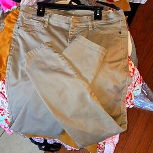 New York and Company Soho sz 8 slim leg pant